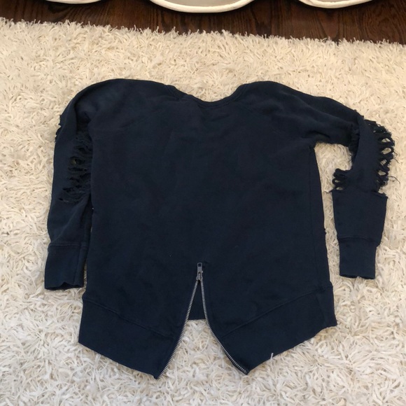 Distressed sweatsuit - Picture 3 of 4